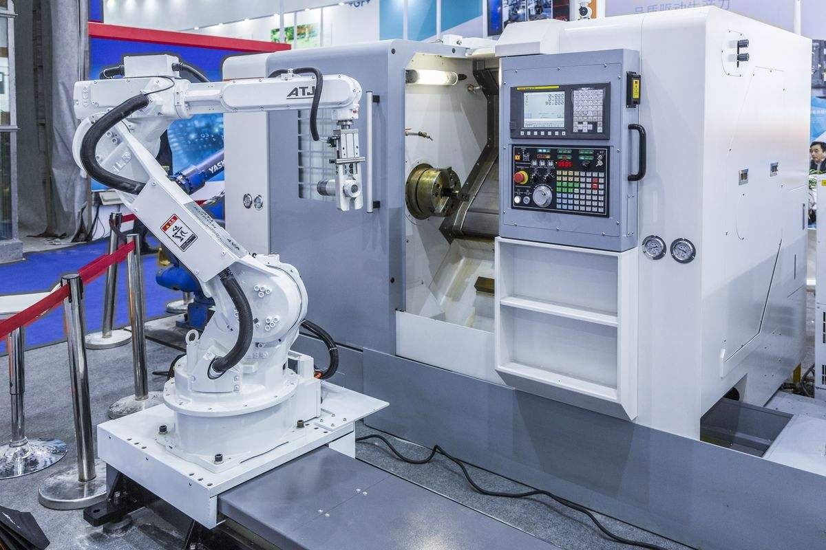 我國數控機床精度與國外的差距有多大?制造業的發展之路還有多遠